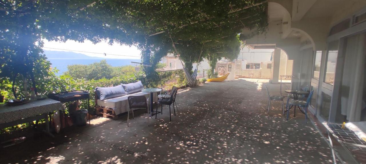 Apartmani Ankora Brist Exteriör bild
