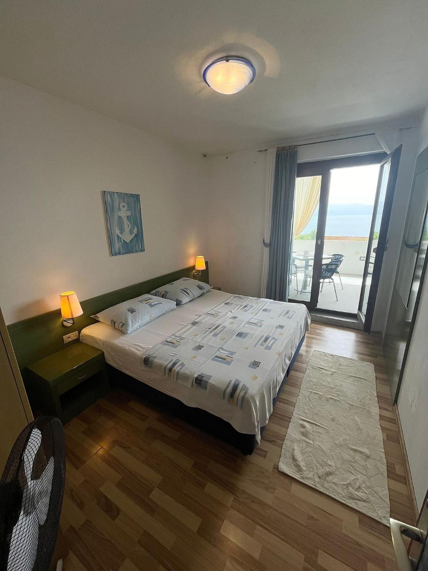Apartmani Ankora Brist Rum bild